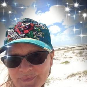 Meet your Posher, Denise